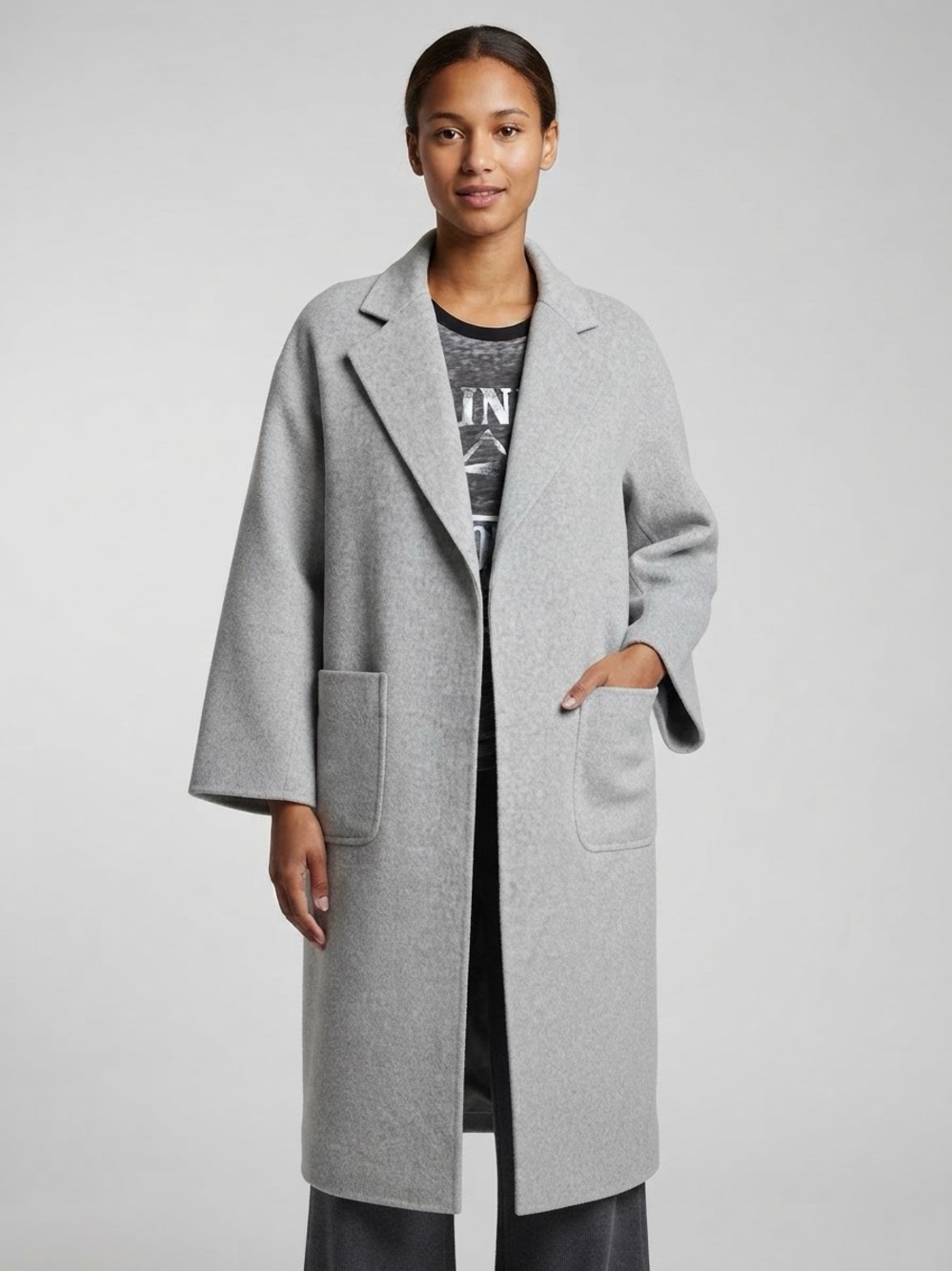 The Curated Wool-Cashmere Long Bell Sleeve Coat in Light Gray Sz S